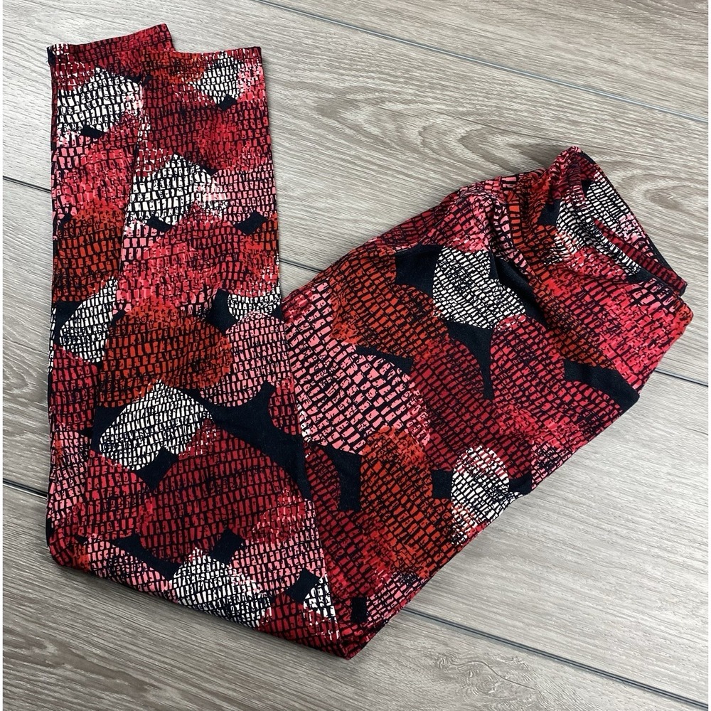 Lularoe Women's Pull On Heart Print‎ Pattern Leggings Black Red Tall & Curvy